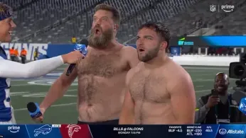New York Giants’ Cam Skattebo Goes Viral After Shirtless Celebration